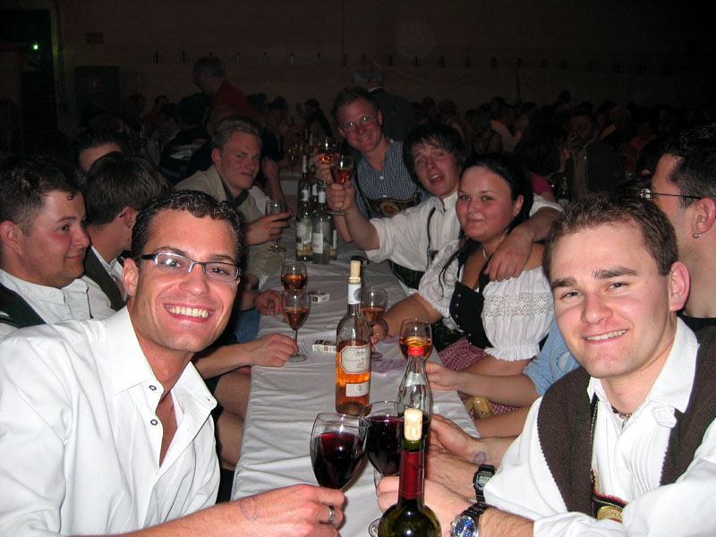 Weinfest am Freitag 16. April 2004 – Bild 02