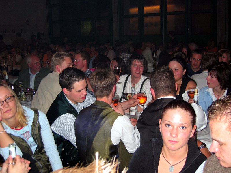 Weinfest am Freitag 16. April 2004 – Bild 05