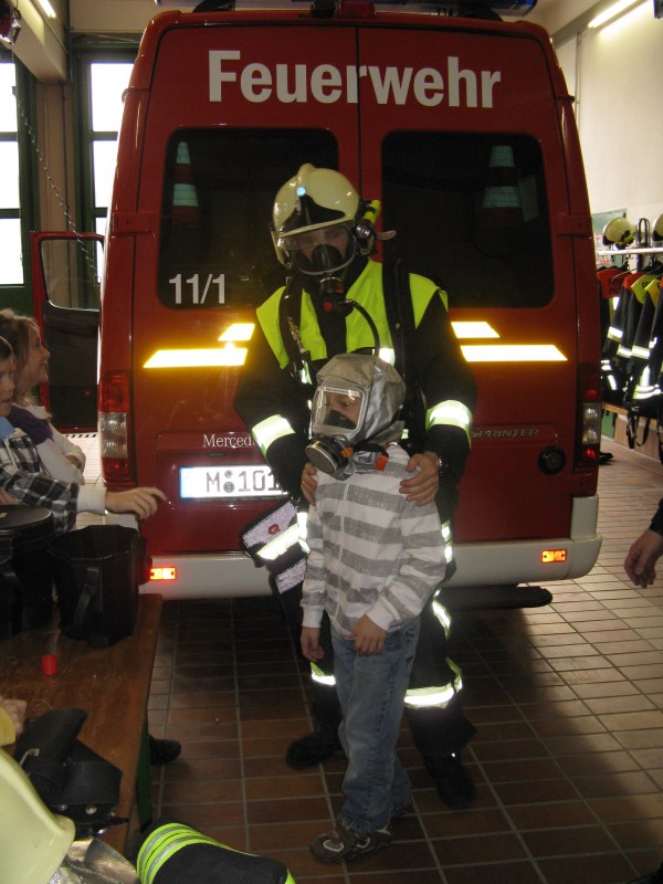 Besuch der 3. Klassen der Grundschule Putzbrunn am 02. und 03. März 2010 – Bild 06