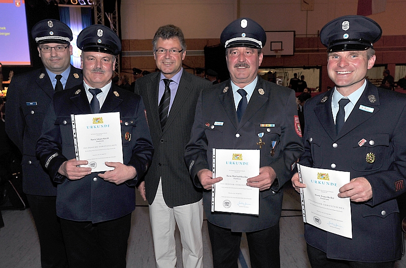Ehrungen beim Kreisfeuerwehrtag 2011 – Bild 01