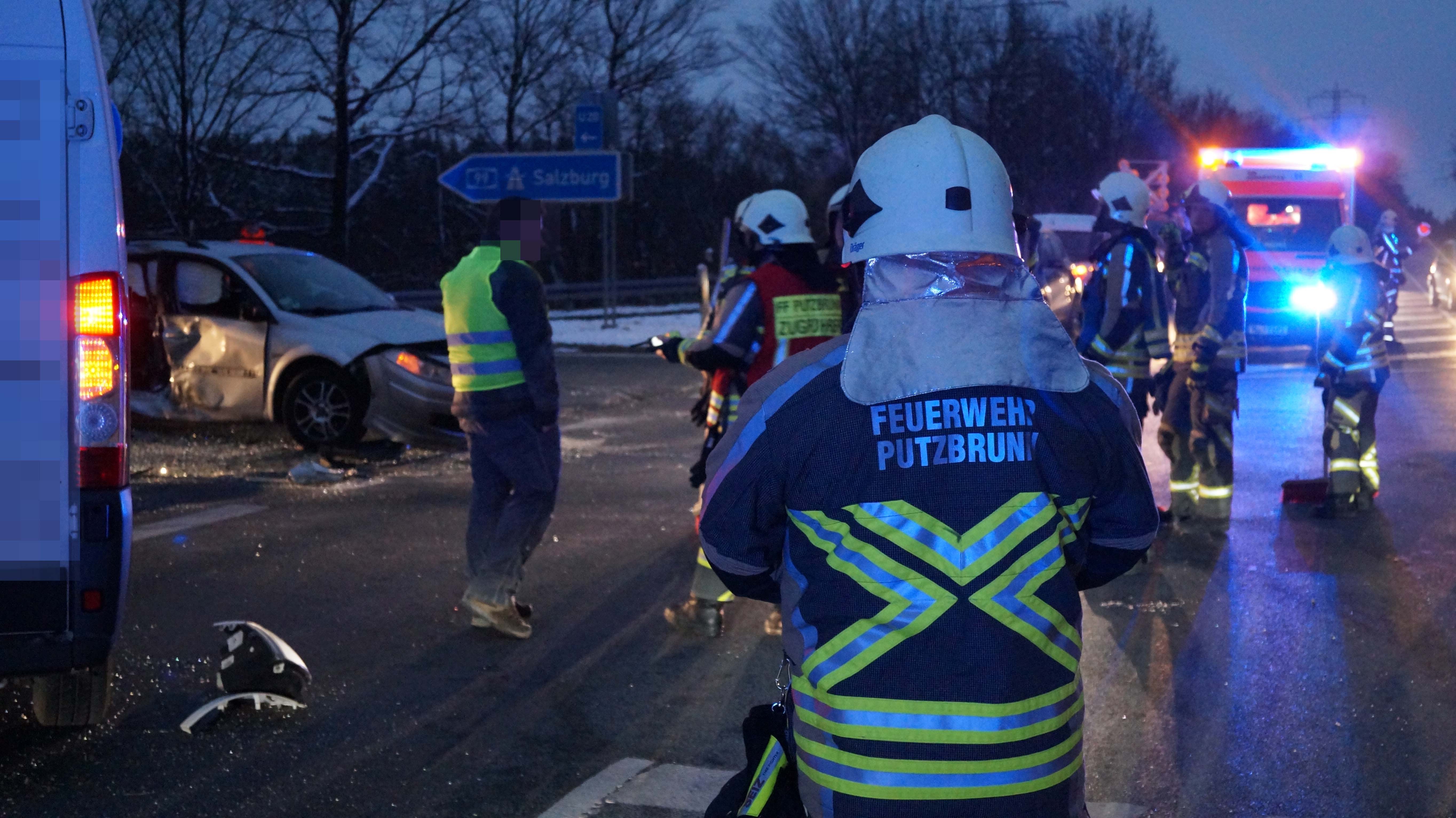 Verkehrsunfall B471 am 14.12.2018 – Bild 01