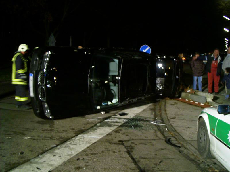 Verkehrsunfall in der Neubiberger Straße am 3.Dezember 2004 – Bild 02