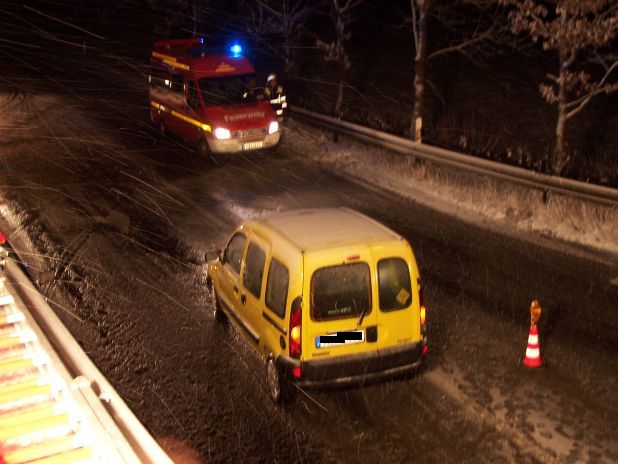 Verkehrsunfall B471 am 11. Dezember 2008 – Bild 05