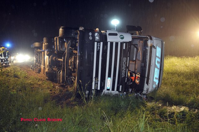 LKW-Unfall auf der A99 am 28. Mai 2009 – Bild 08