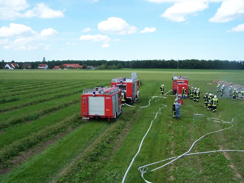 Strohballen Brand am 3. Juni 2009 – Bild 03