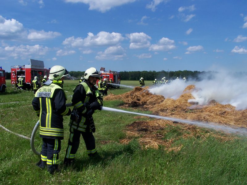 Strohballen Brand am 3. Juni 2009 – Bild 08
