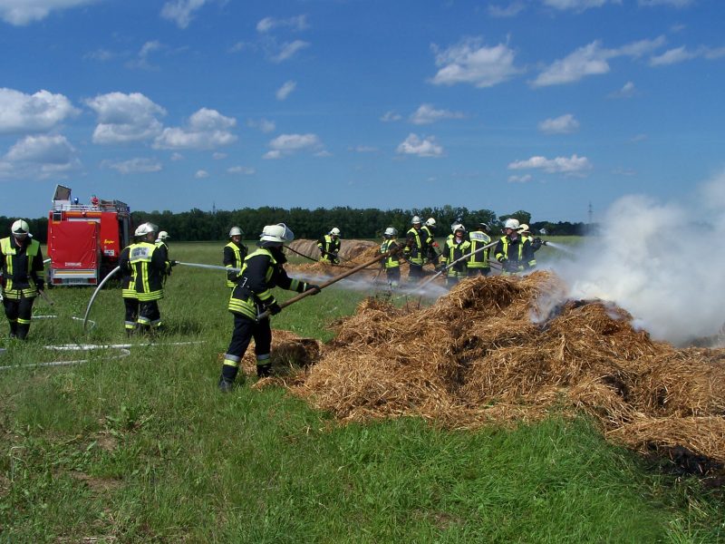 Strohballen Brand am 3. Juni 2009 – Bild 09