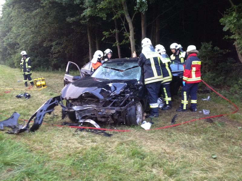 VU 1x Pkw, 1x schwer verletzt – 13.06.2014 – Bild 08