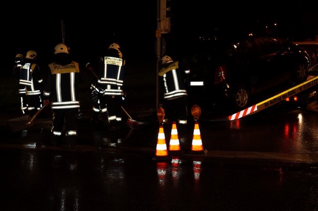 VU 1x PKW, 1x Wohnmobil – 06.10.2015 – Bild 08