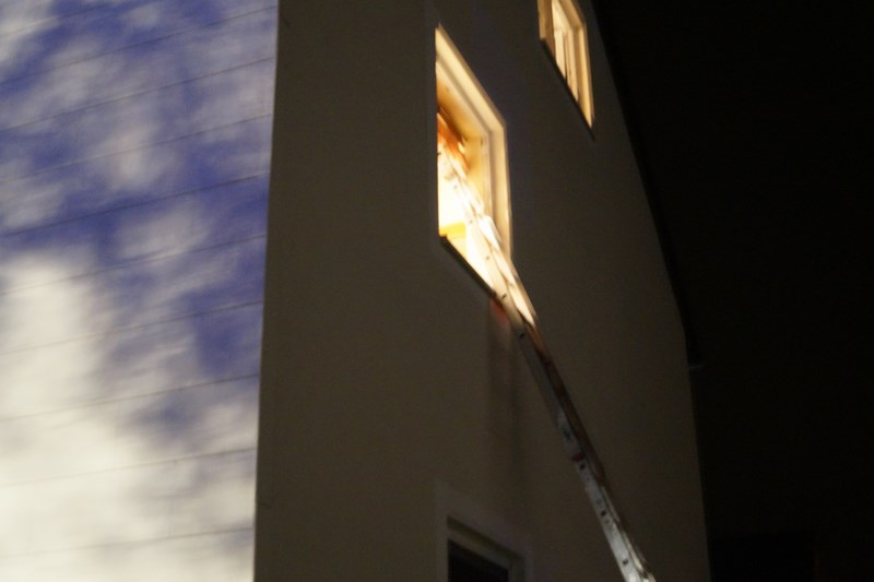 Brand im Treppenhaus – 11.04.2015 – Bild 04