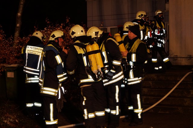 Kellerbrand Neubiberger Str. - 23.11.2015 – Bild 12
