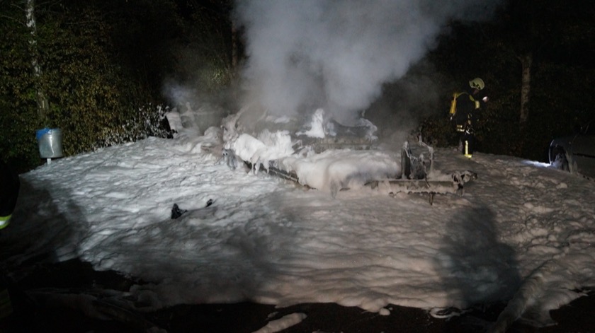 Einsatz 29.10.2016 - Brand PKW – Bild 03