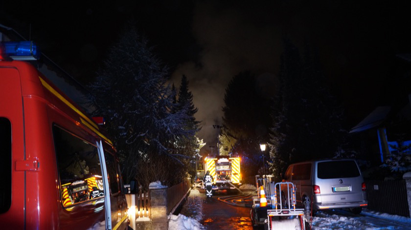 Brand eines Einfamilienhauses in der Michael-Haslbeck-Straße – Bild 16